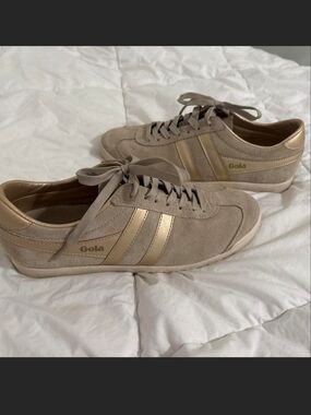 Gola Women's Bullet Pearl Lace Up Sneakers